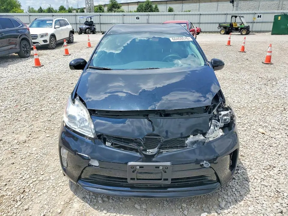 2015 TOYOTA PRIUS THREE  
