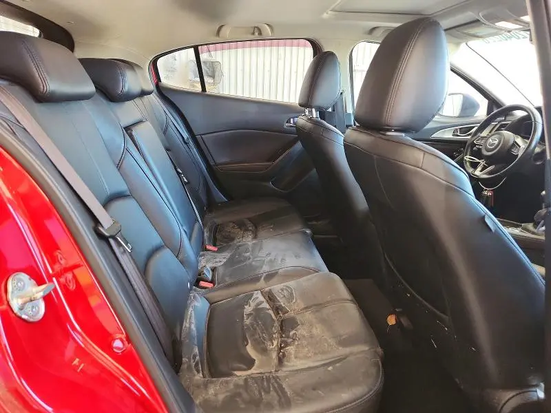 2017 MAZDA 3 TOURING  