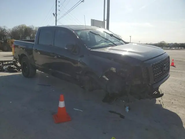 2018 NISSAN TITAN SV  