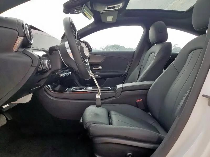2025 MERCEDES-BENZ CLA 250  