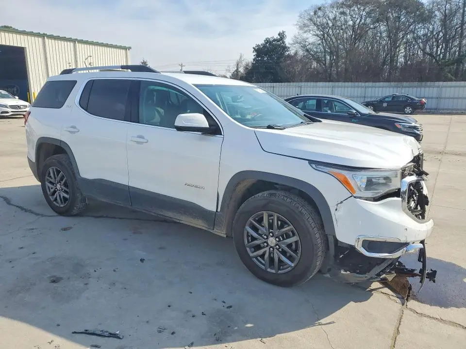 2017 GMC ACADIA SLT-1  