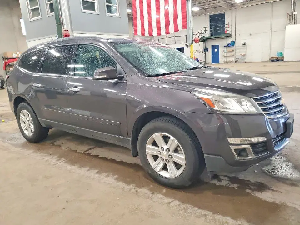 2014 CHEVROLET TRAVERSE LT  