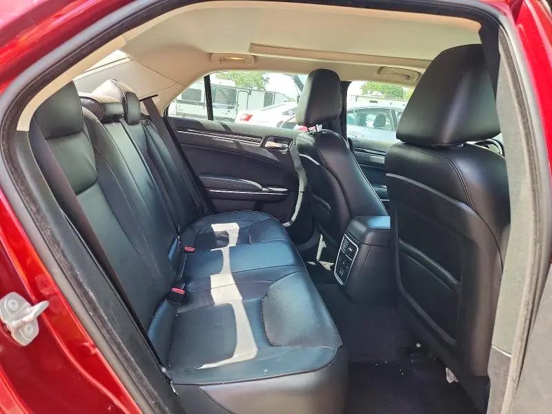 2017 CHRYSLER 300C   