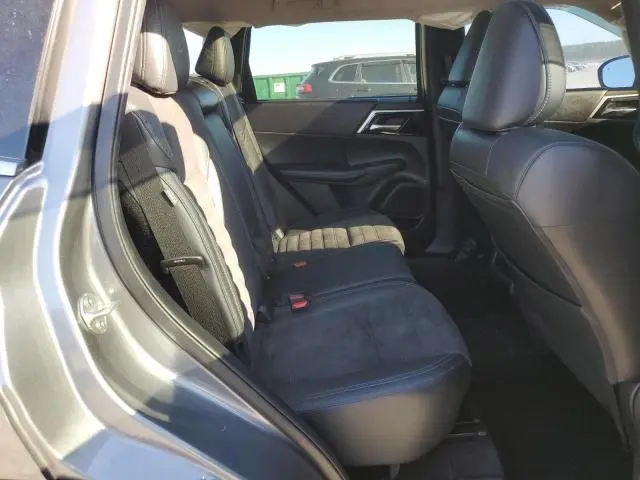 2022 MITSUBISHI OUTLANDER SE  