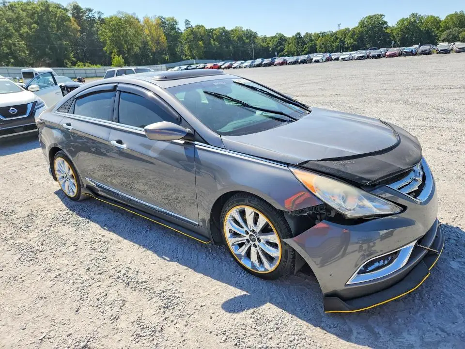 2013 HYUNDAI SONATA SE  