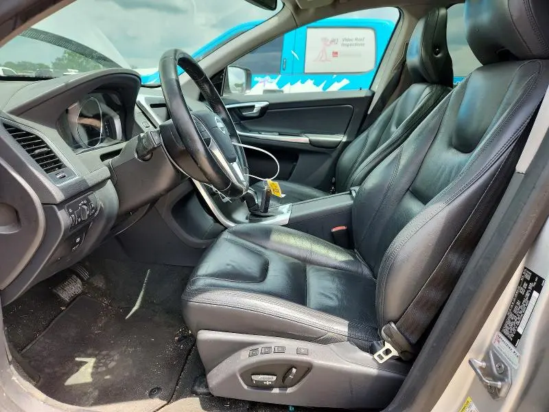 2014 VOLVO XC60 3.2  