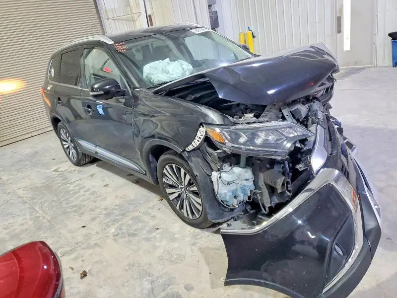 2019 MITSUBISHI OUTLANDER SE  