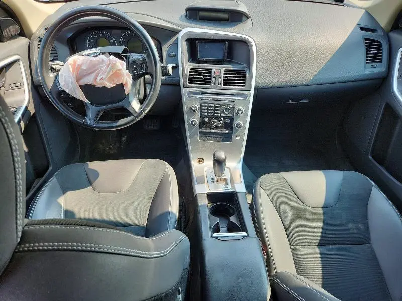 2011 VOLVO XC60 3.2  