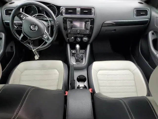 2015 VOLKSWAGEN JETTA SE  