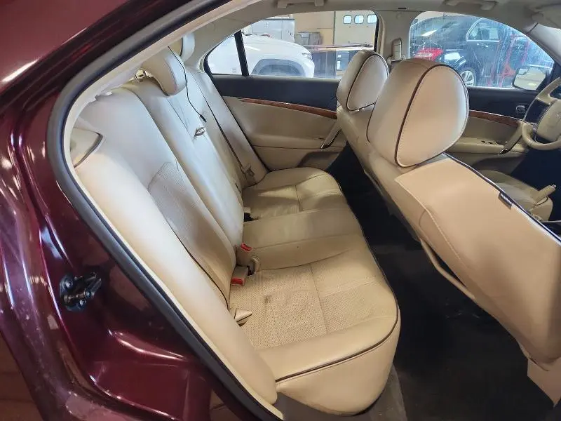 2011 LINCOLN MKZ   