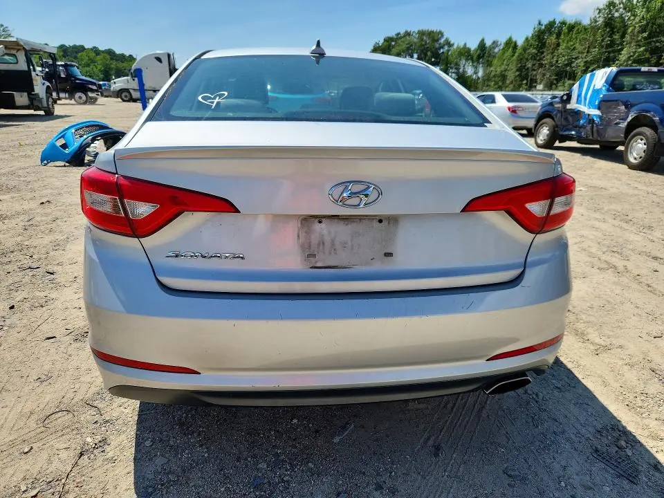2016 HYUNDAI SONATA SE  