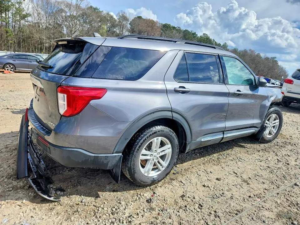 2021 FORD EXPLORER XLT  