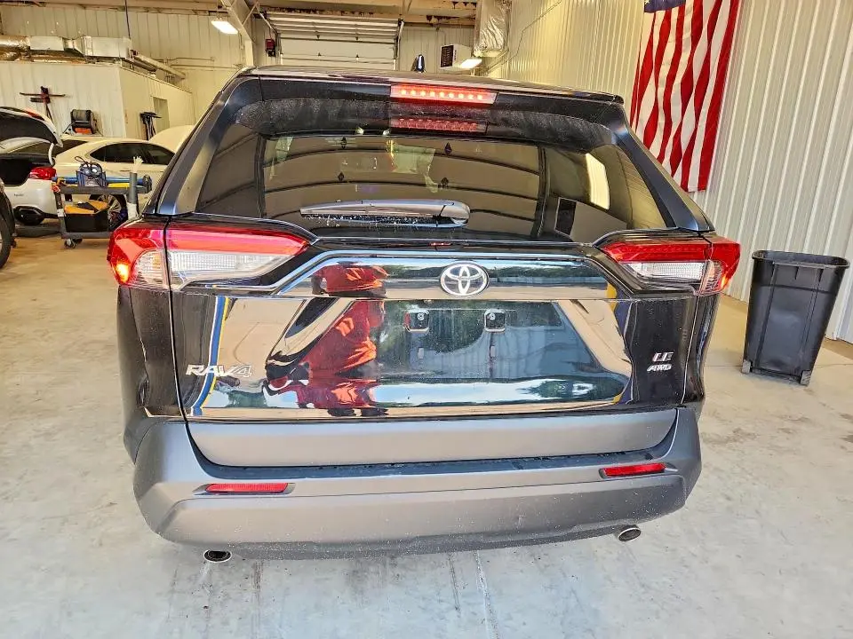2025 TOYOTA RAV4 LE  