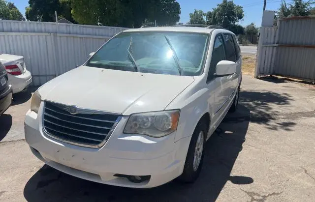 2010 CHRYSLER TOWN & COUNTRY TOURING  