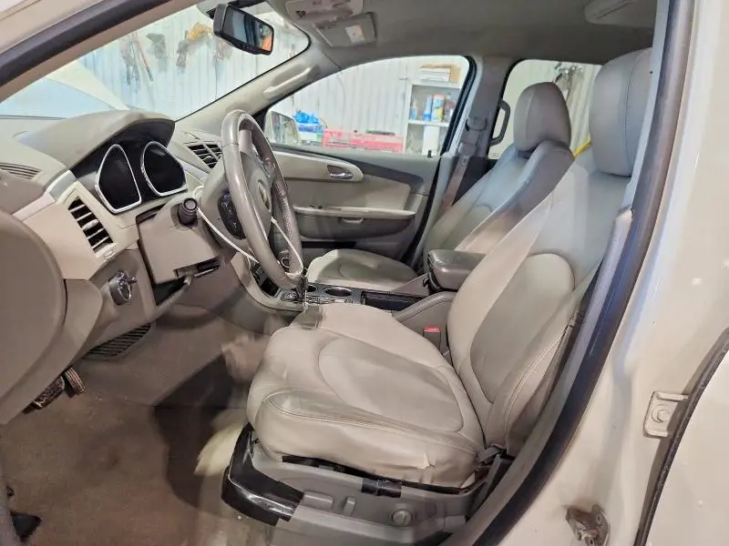 2012 CHEVROLET TRAVERSE LT  