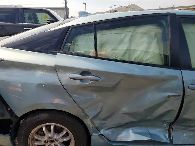 2016 TOYOTA PRIUS THREE  