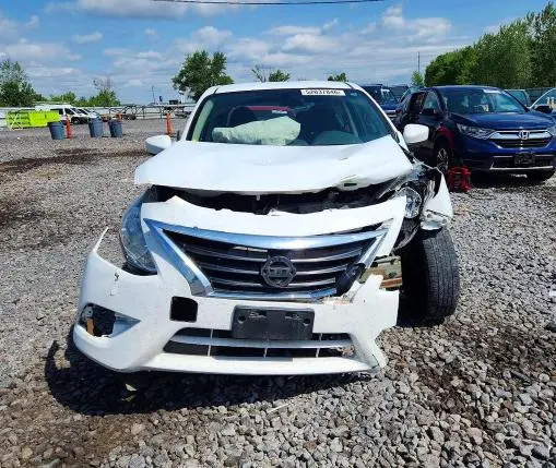 2015 NISSAN VERSA 1.6 SV  