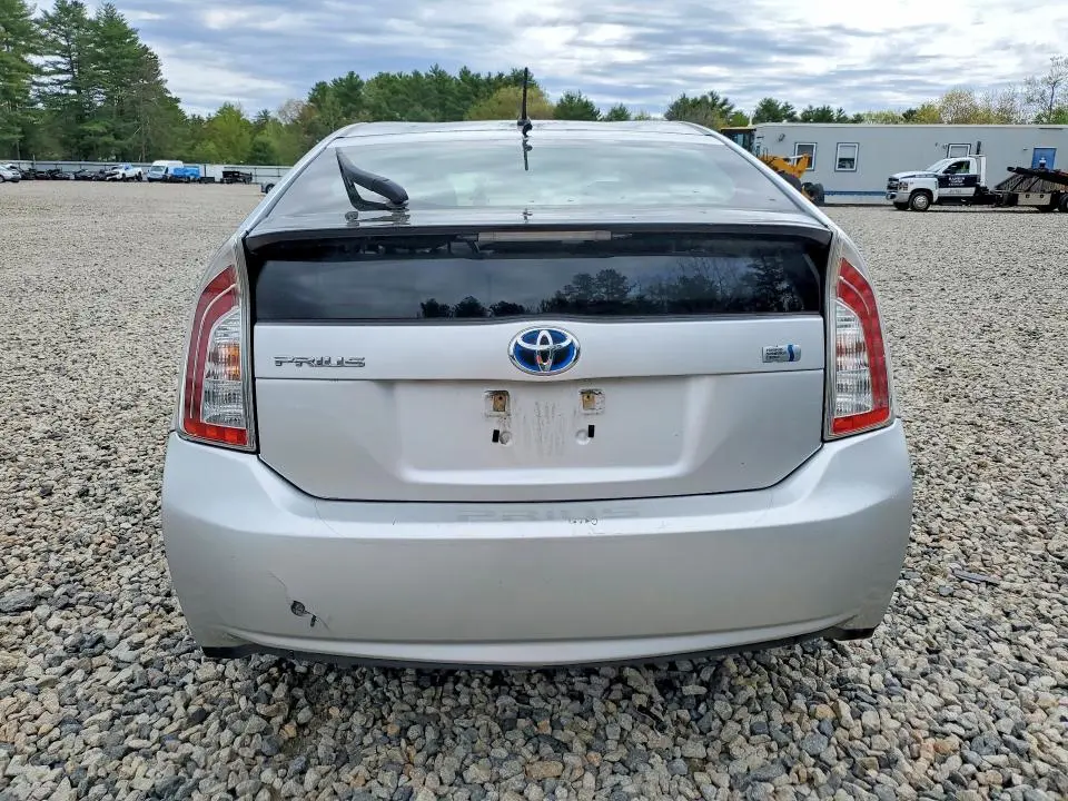 2013 TOYOTA PRIUS TWO  