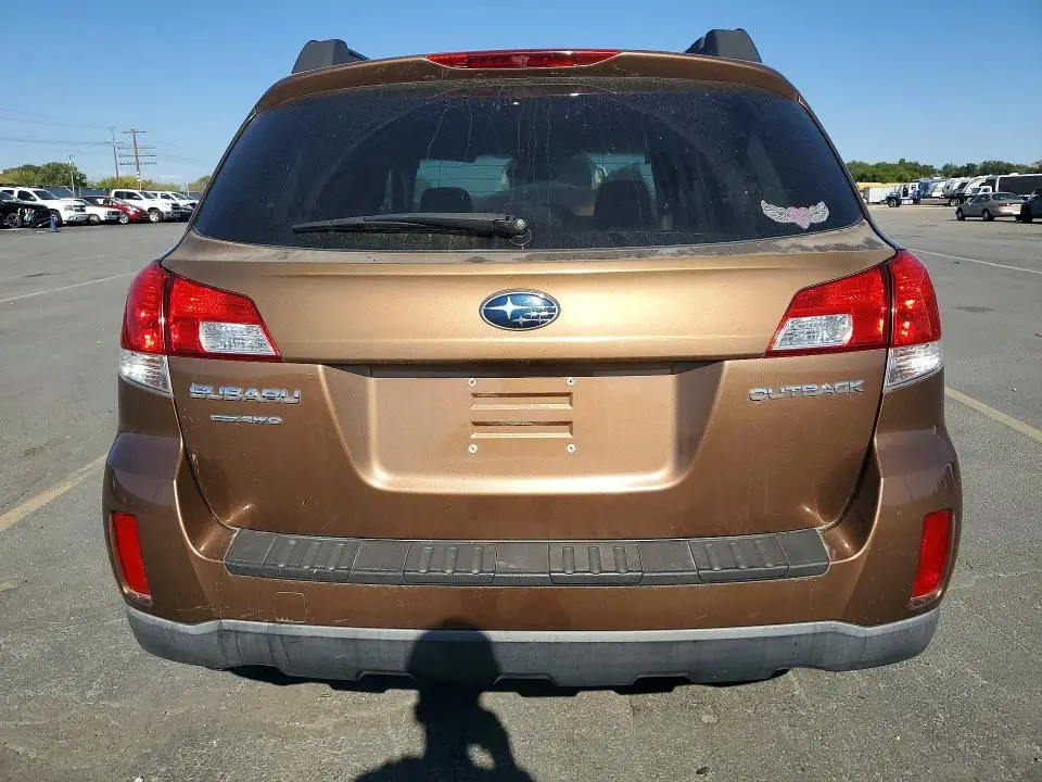 2013 SUBARU OUTBACK 2.5I PREMIUM  