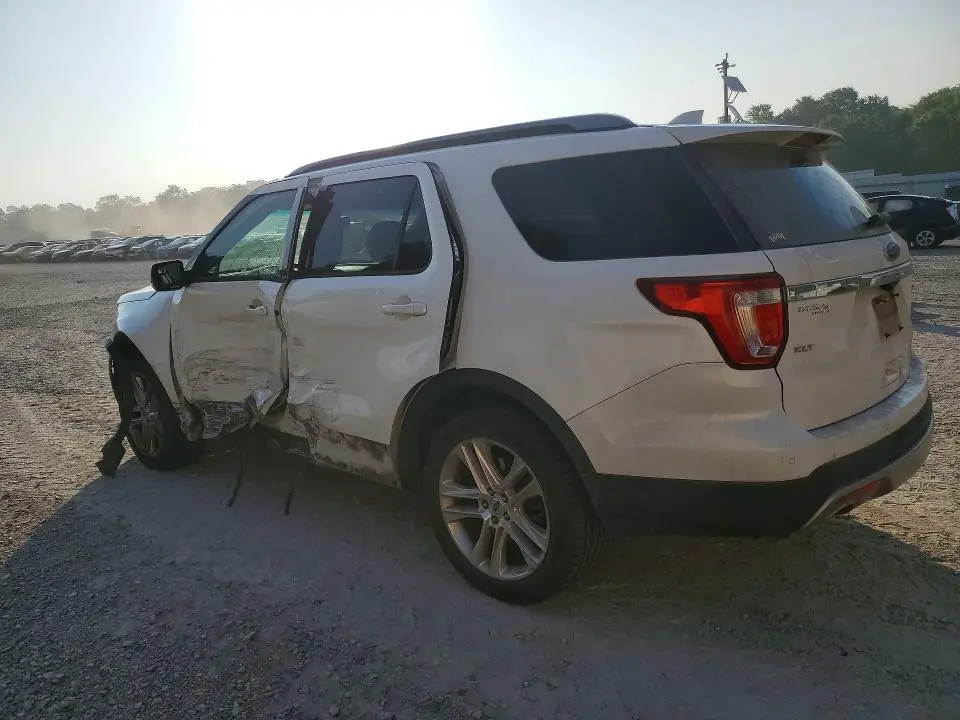 2016 FORD EXPLORER XLT  