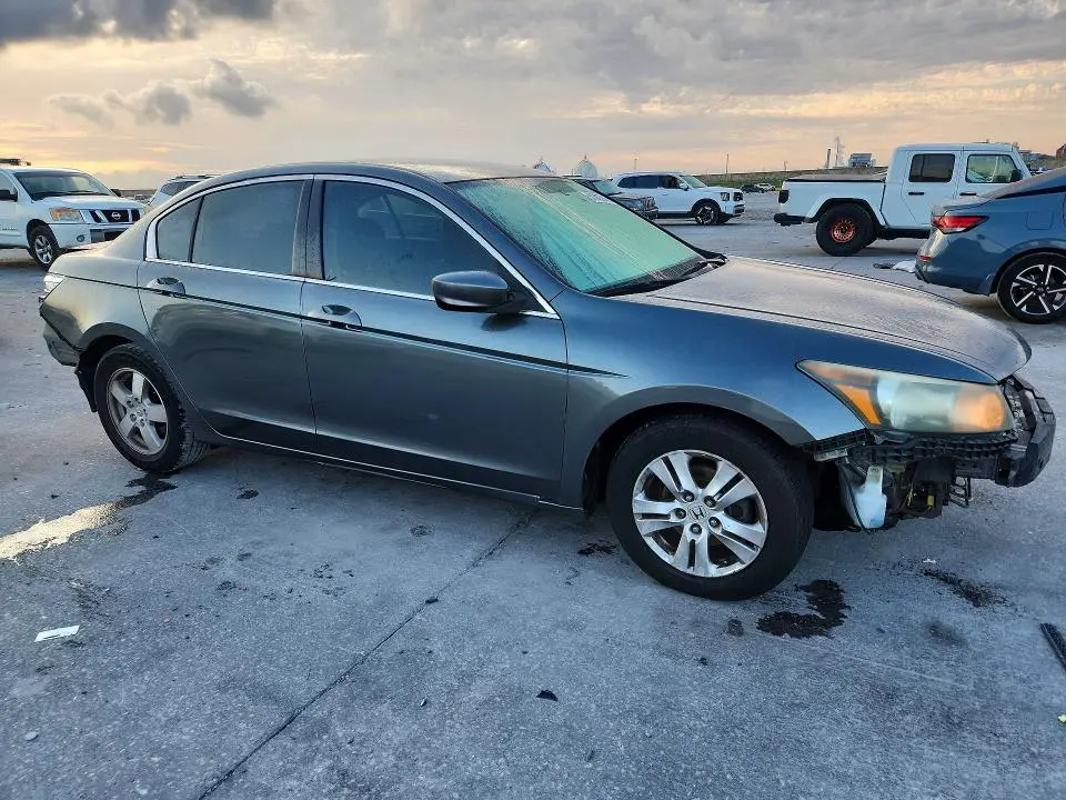 2012 HONDA ACCORD LX  