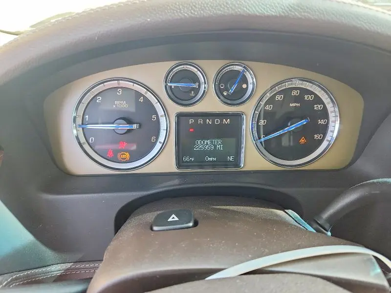 2011 CADILLAC ESCALADE PLATINUM  