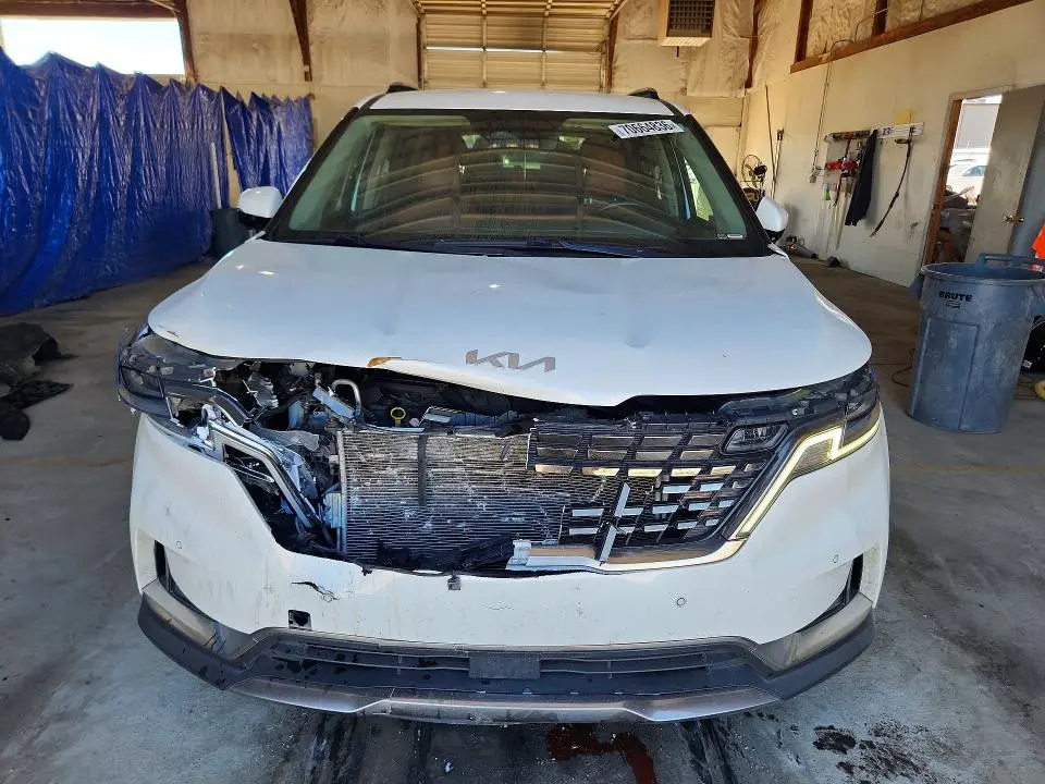 2023 KIA CARNIVAL SX  