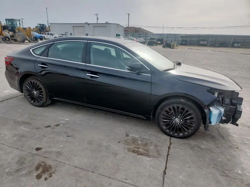 2016 TOYOTA AVALON XLE  