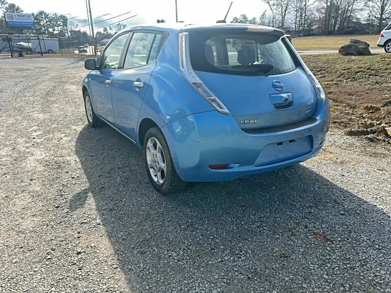 2012 NISSAN LEAF SV  