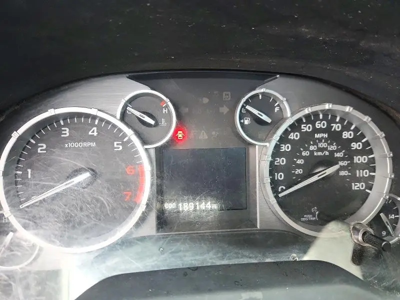 2016 TOYOTA TUNDRA SR5  