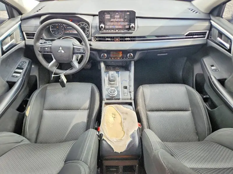 2022 MITSUBISHI OUTLANDER ES  