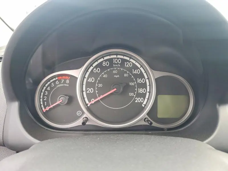 2011 MAZDA MAZDA2   