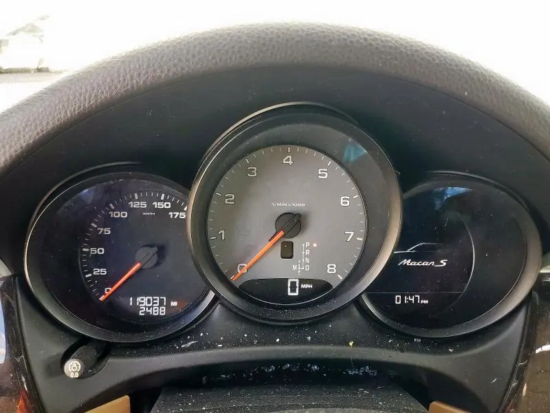 2018 PORSCHE MACAN S  