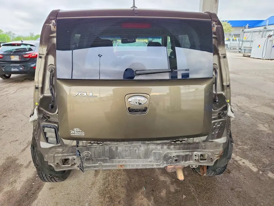 2013 KIA SOUL +  