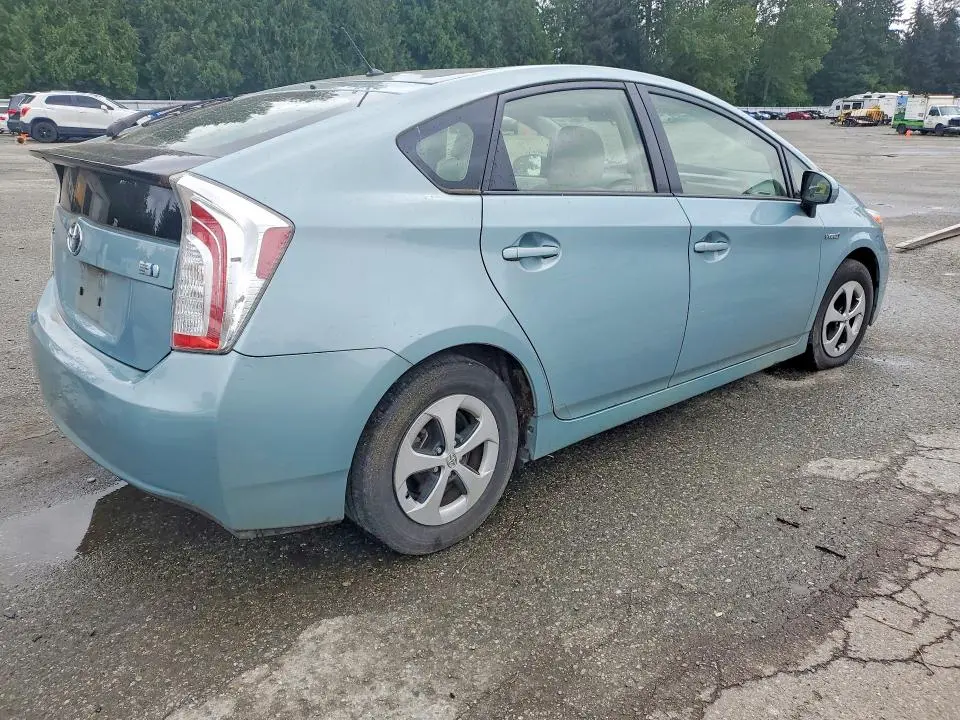 2013 TOYOTA PRIUS TWO  