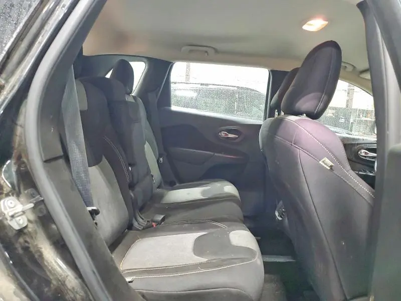 2015 JEEP CHEROKEE SPORT  