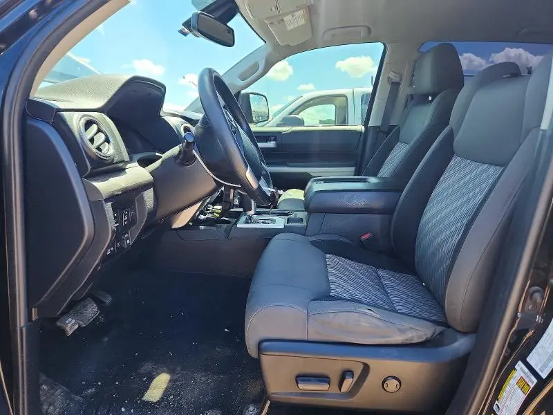 2019 TOYOTA TUNDRA SR5  