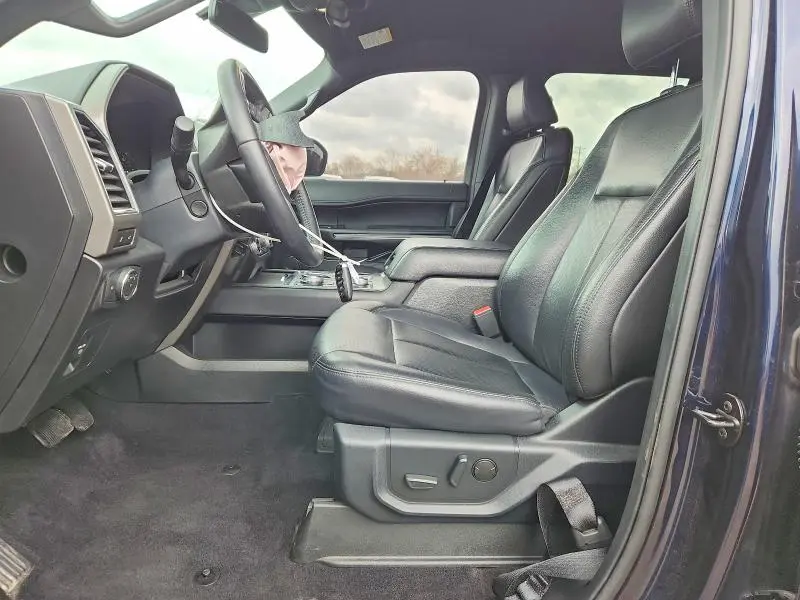 2021 FORD EXPEDITION XLT  