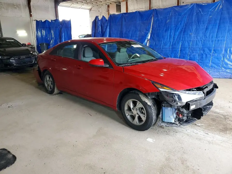 2021 HYUNDAI ELANTRA SE  