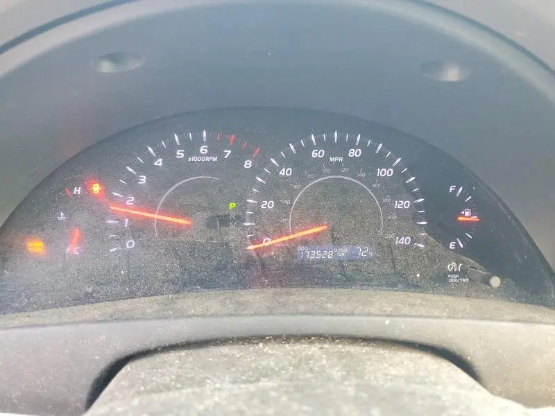 2010 TOYOTA CAMRY LE  
