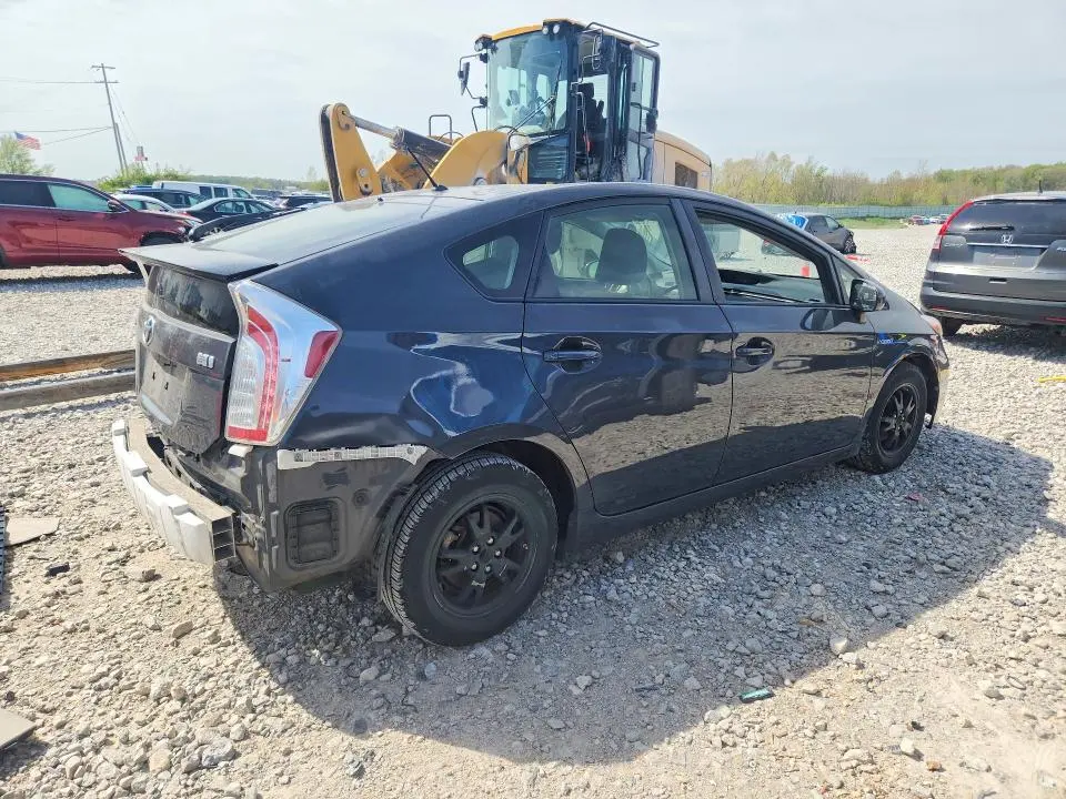 2015 TOYOTA PRIUS TWO  