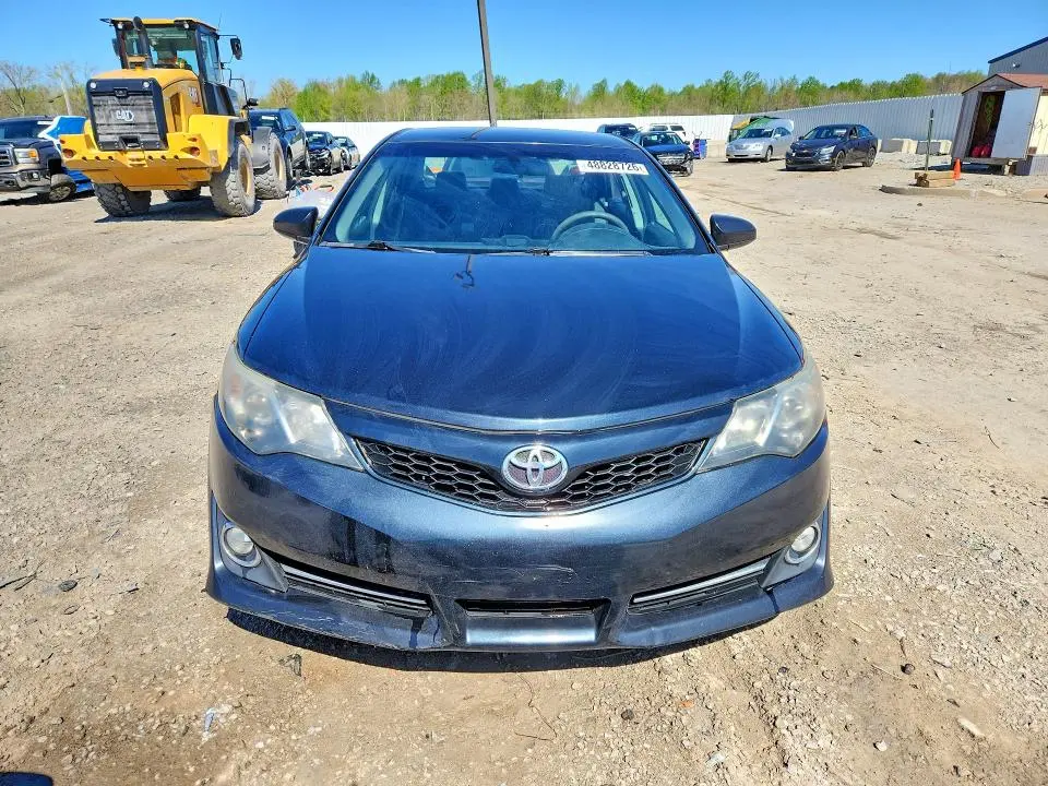 2012 TOYOTA CAMRY SE  