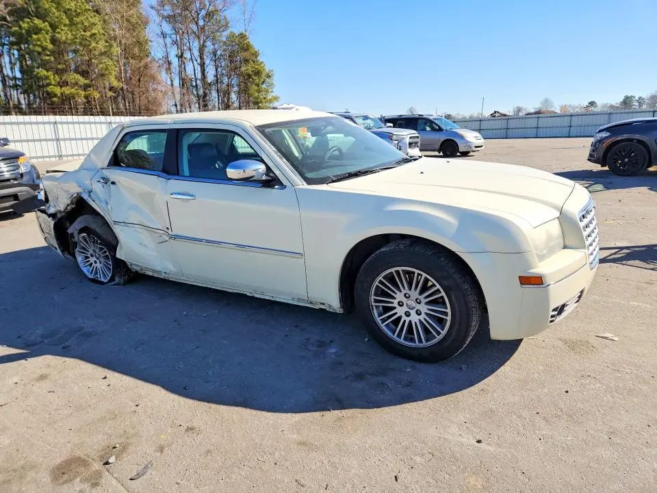 2010 CHRYSLER 300 TOURING  