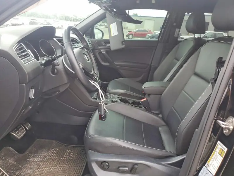 2021 VOLKSWAGEN TIGUAN SE  