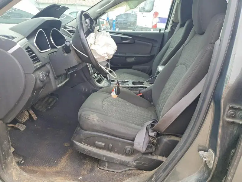 2011 CHEVROLET TRAVERSE LT  