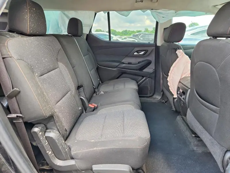 2021 CHEVROLET TRAVERSE LS  