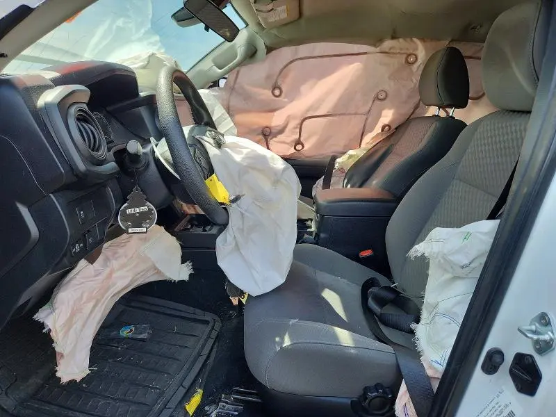 2022 TOYOTA TACOMA SR V6  