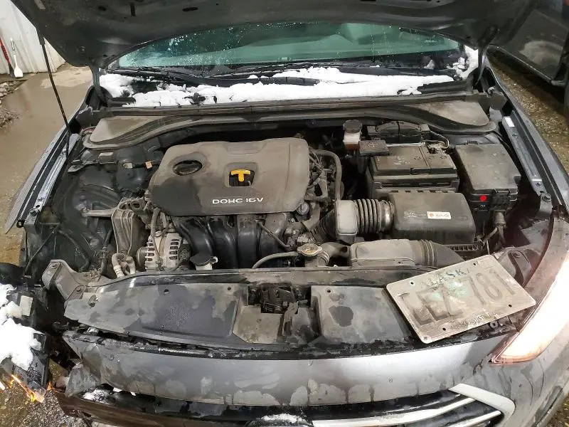 2018 HYUNDAI ELANTRA SE  