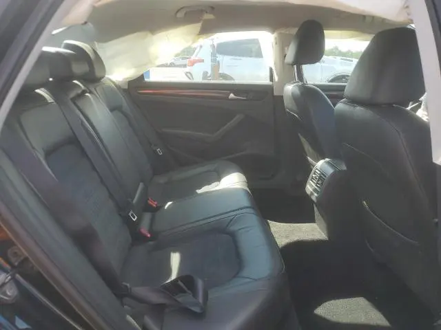 2013 VOLKSWAGEN PASSAT SEL  