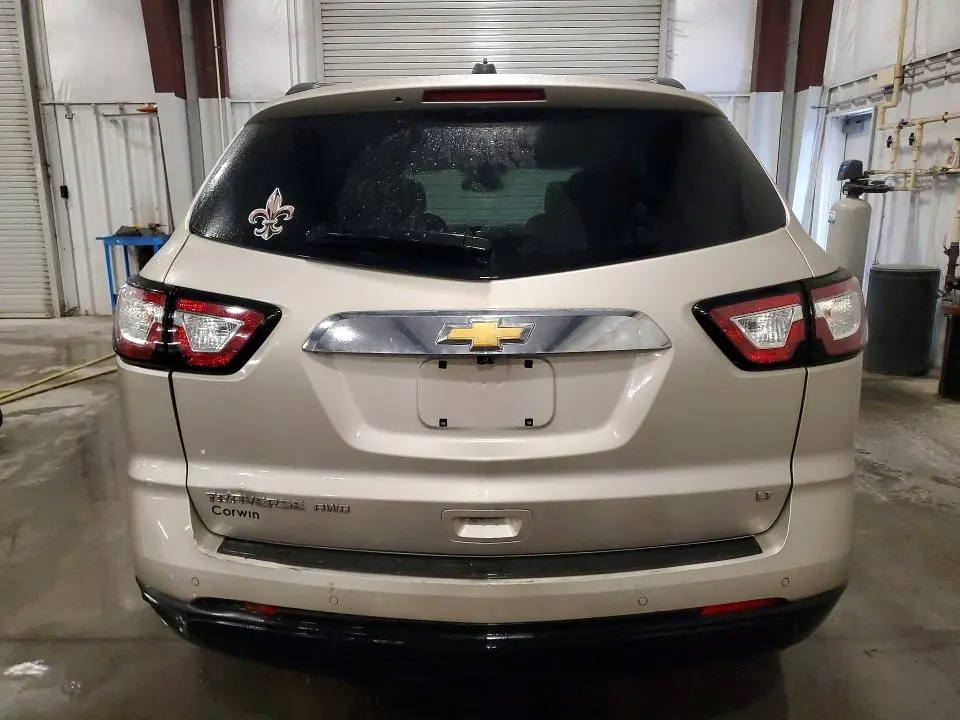 2017 CHEVROLET TRAVERSE LT  